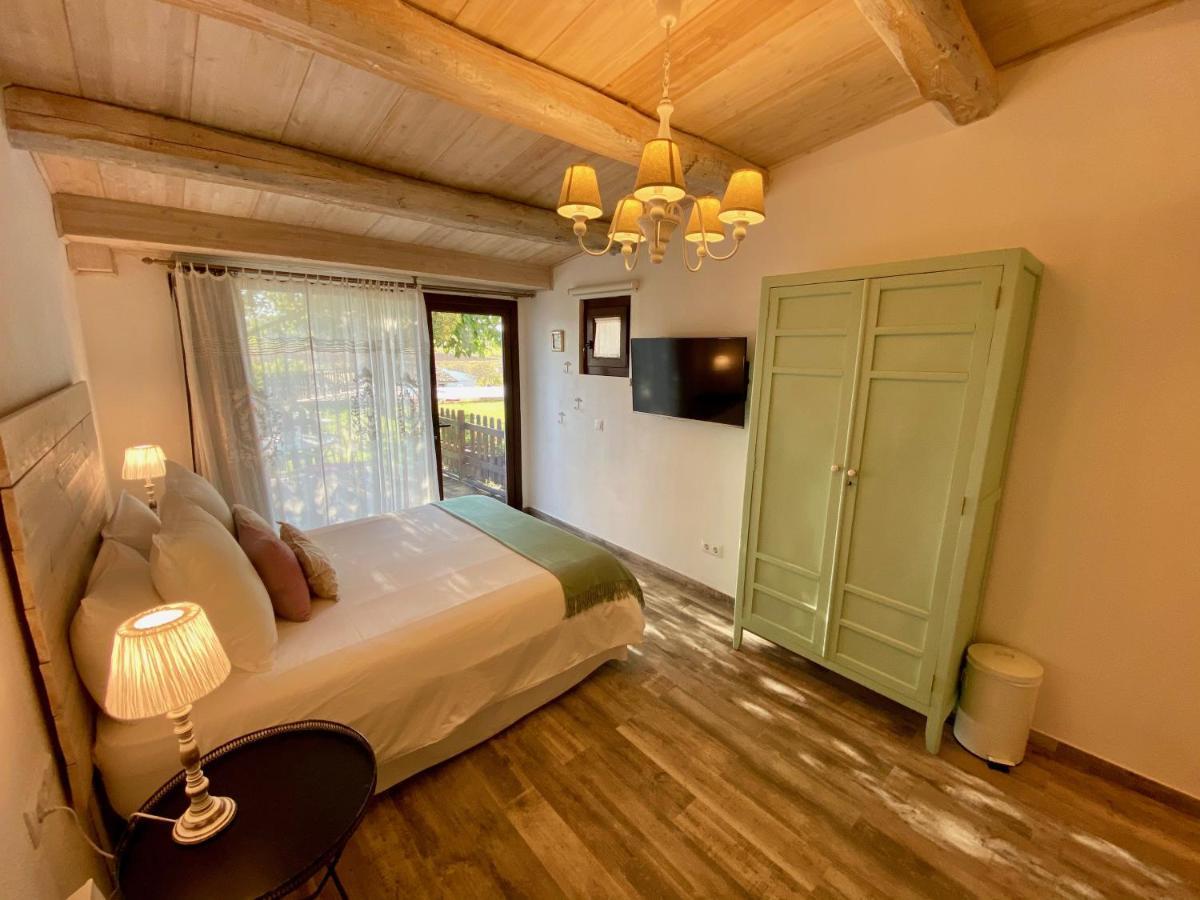 Bed & Breakfast Wine & Cooking Penedes Pla del Panadés Buitenkant foto