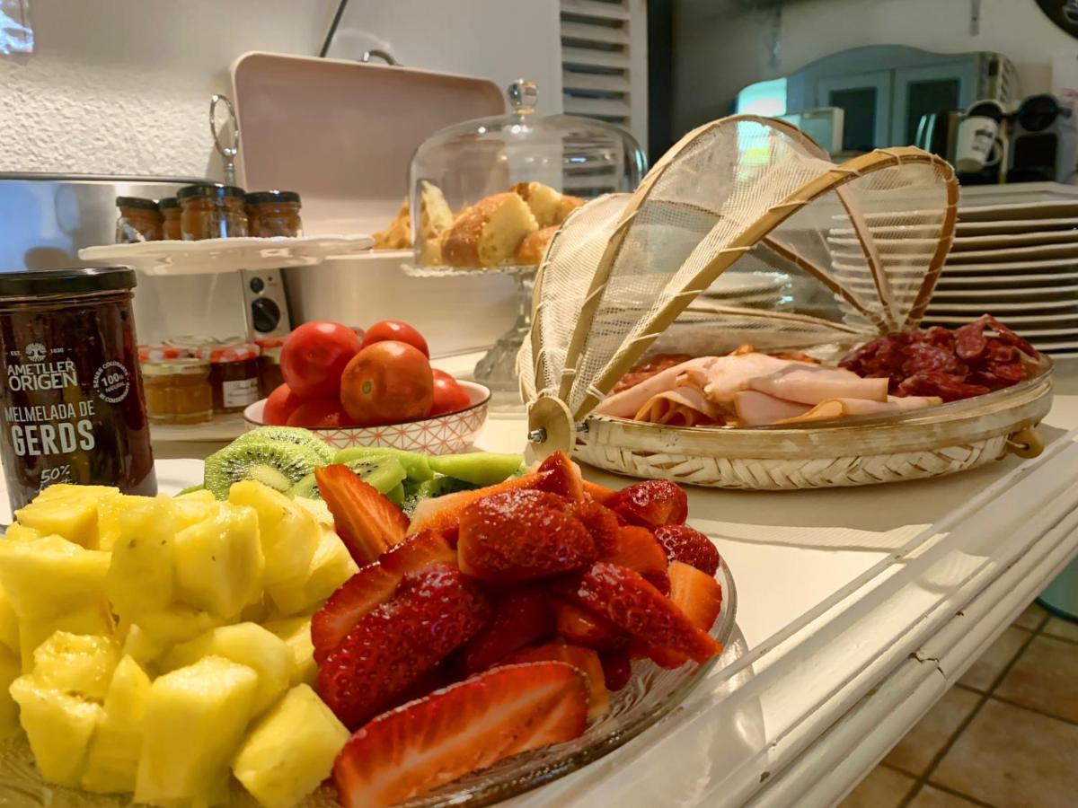Bed & Breakfast Wine & Cooking Penedes Pla del Panadés Buitenkant foto